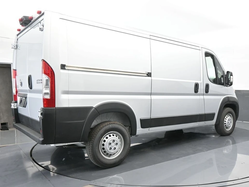 2025 Ram ProMaster - Image 6 of 21