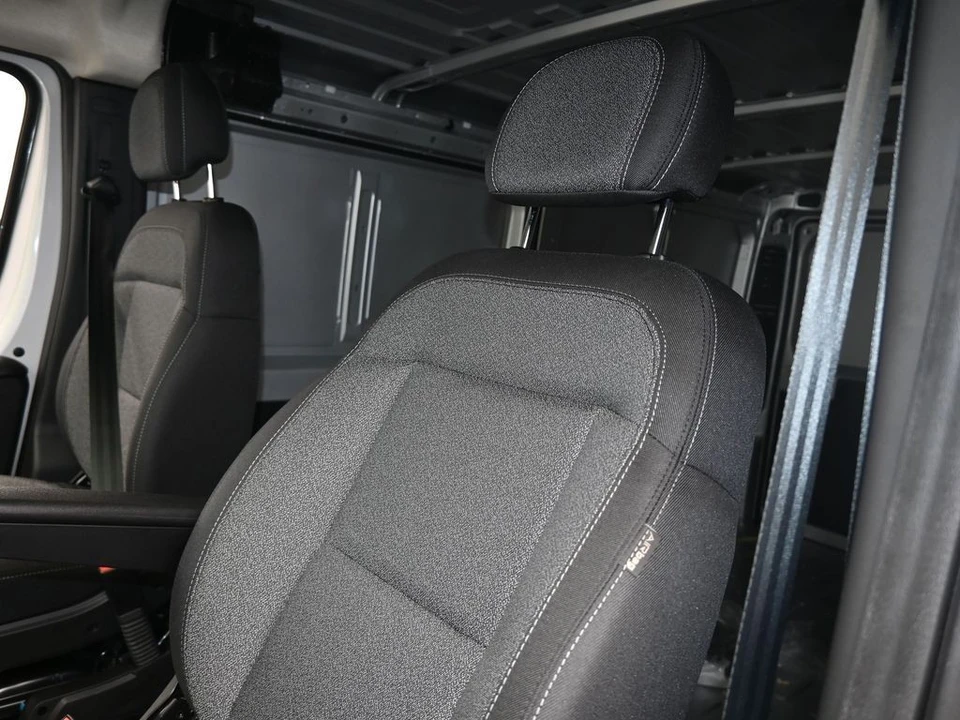 2025 Ram ProMaster - Image 14 of 21