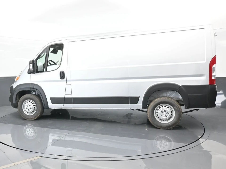 2025 Ram ProMaster - Image 3 of 21