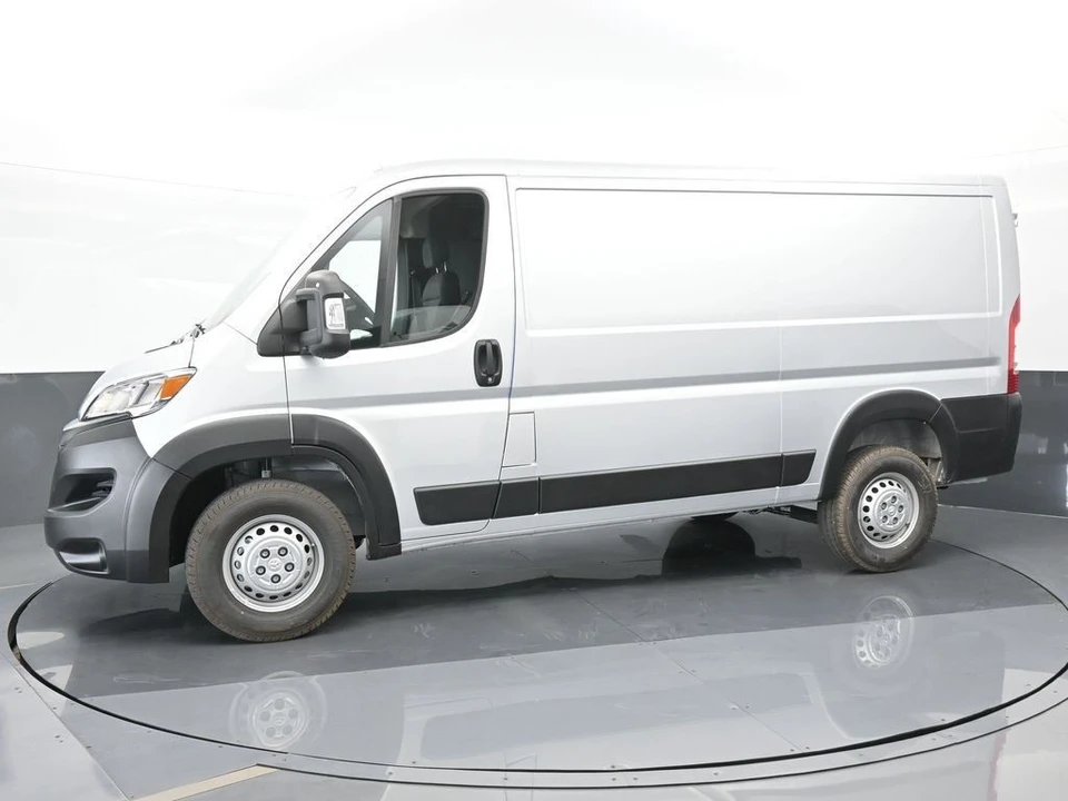2025 Ram ProMaster - Image 2 of 21