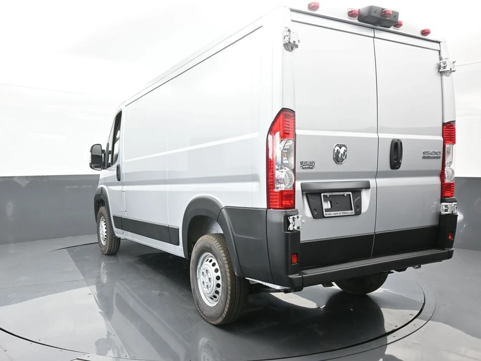 2025 Ram ProMaster - Image 4 of 21