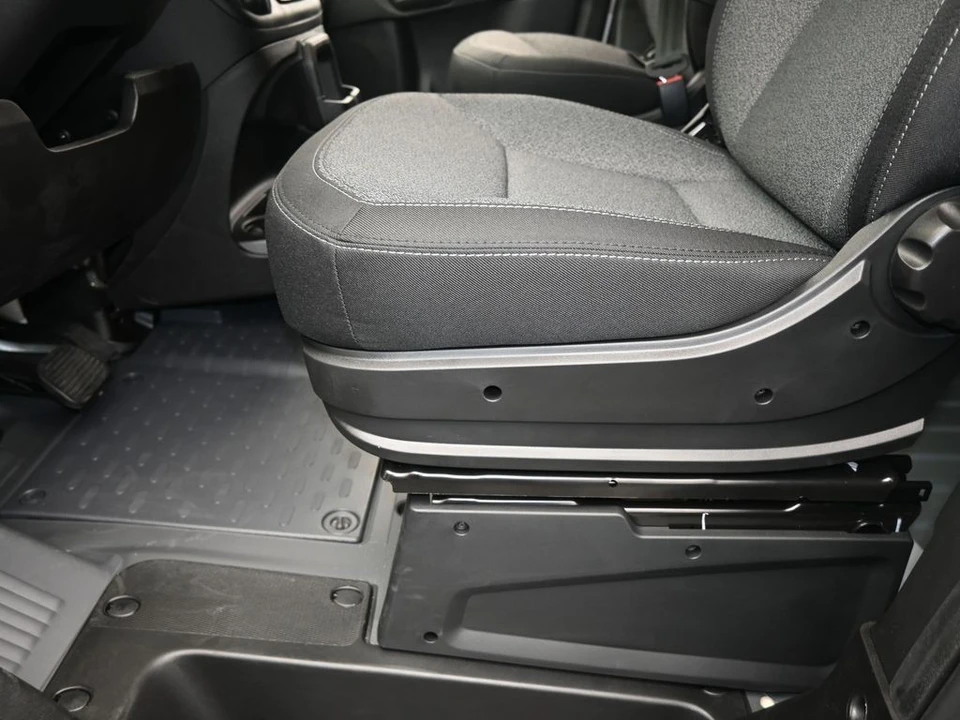 2025 Ram ProMaster - Image 13 of 21