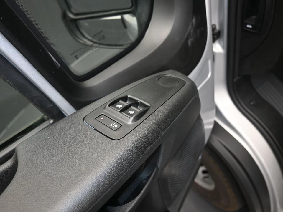 2025 Ram ProMaster - Image 12 of 21
