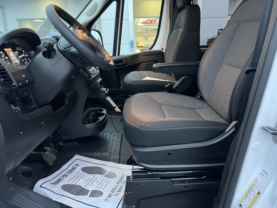 2025 Ram ProMaster - Image 12 of 21