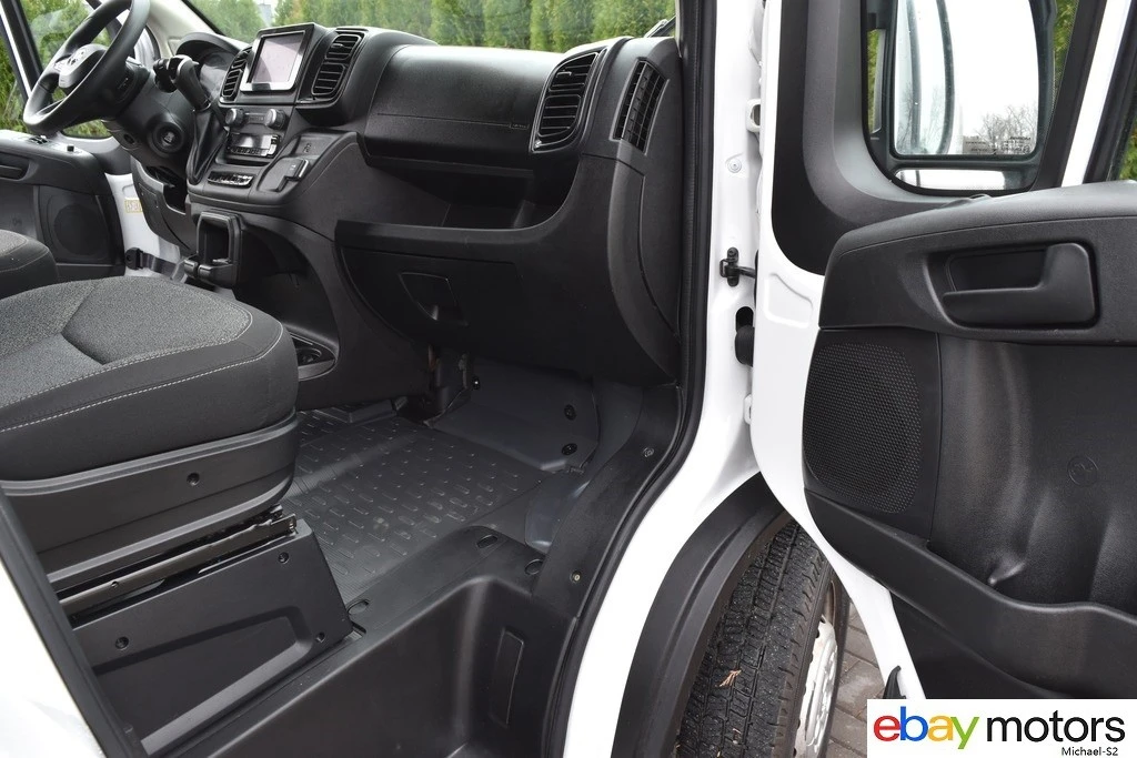 2025 Ram ProMaster - Image 13 of 21