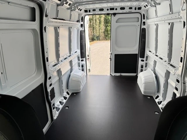2025 Ram ProMaster - Image 19 of 21