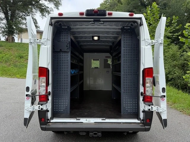 2025 Ram ProMaster - Image 13 of 21