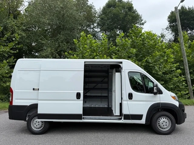 2025 Ram ProMaster - Image 7 of 21