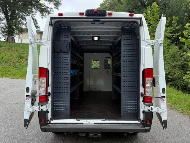 2025 Ram ProMaster - Image 13 of 21