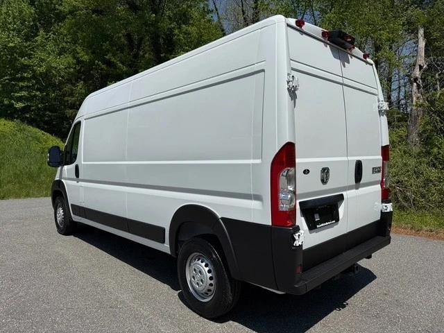 2025 Ram ProMaster - Image 16 of 21