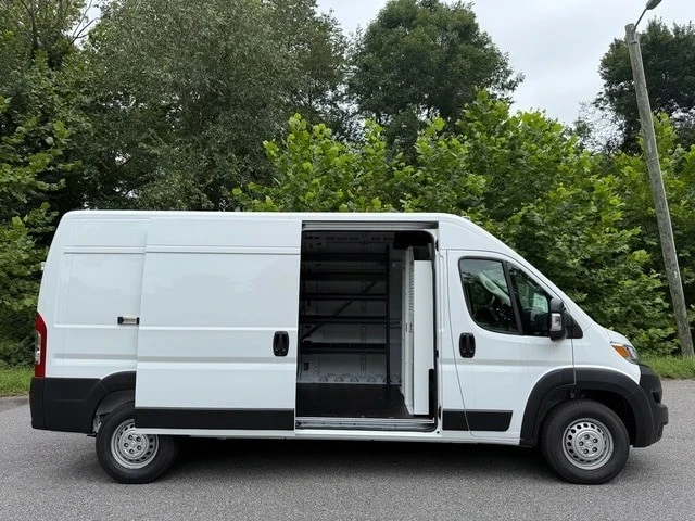 2025 Ram ProMaster - Image 7 of 21