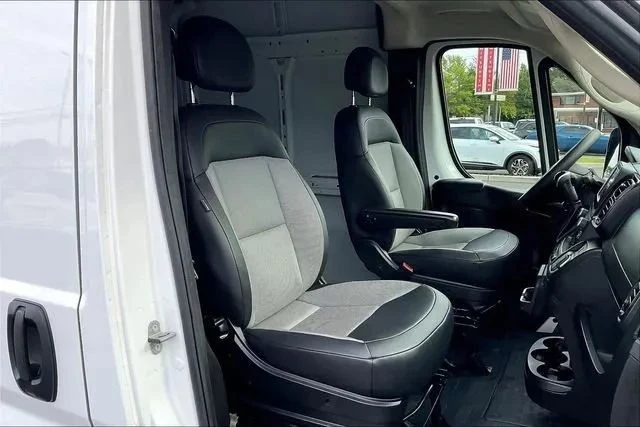 2025 Ram ProMaster - Image 7 of 12