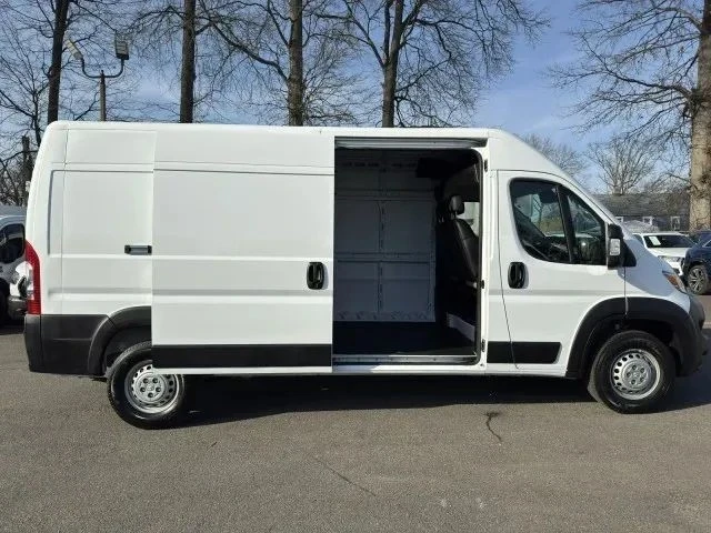 2025 Ram ProMaster - Image 10 of 12