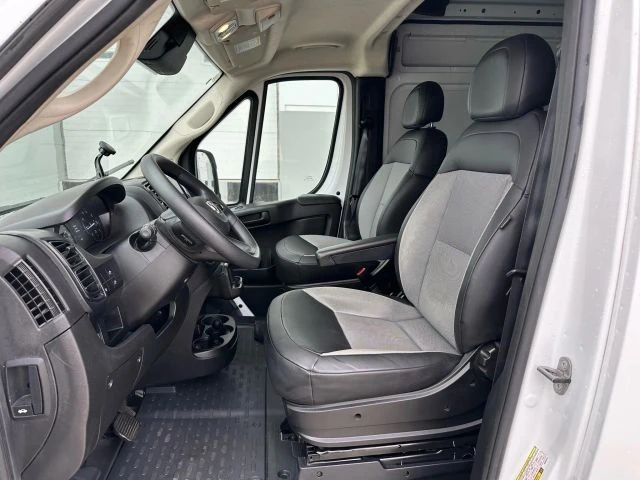 2025 Ram ProMaster - Image 9 of 21