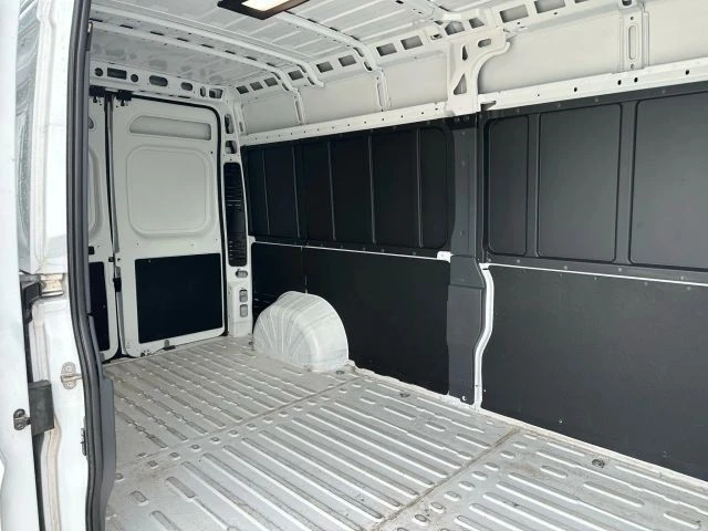 2025 Ram ProMaster - Image 13 of 21