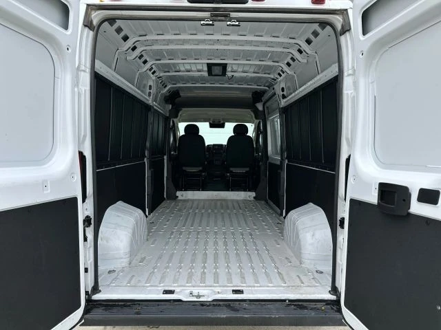 2025 Ram ProMaster - Image 11 of 21