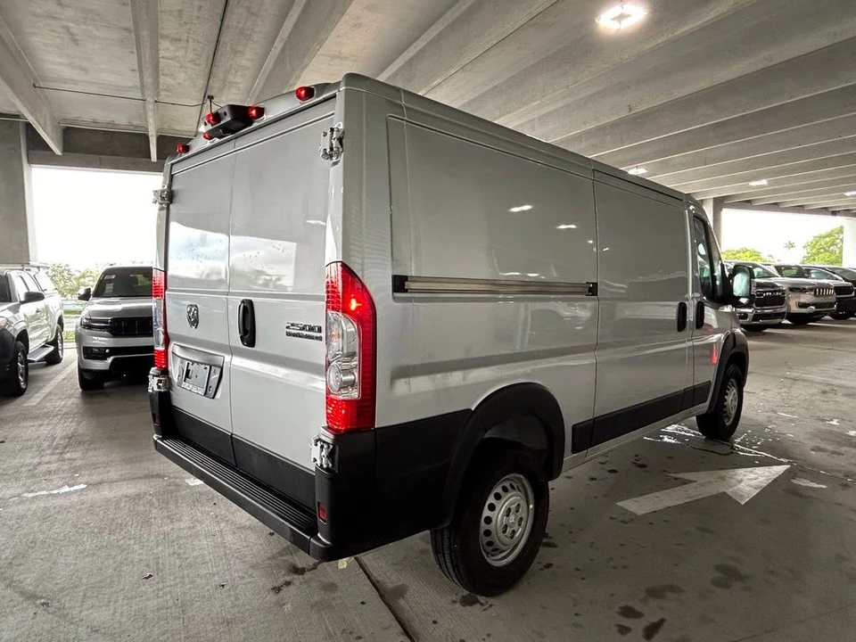 2025 Ram ProMaster - Image 4 of 21