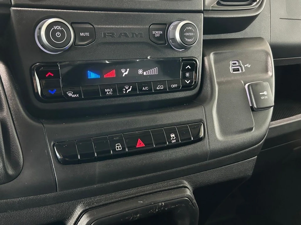 2025 Ram ProMaster - Image 13 of 21