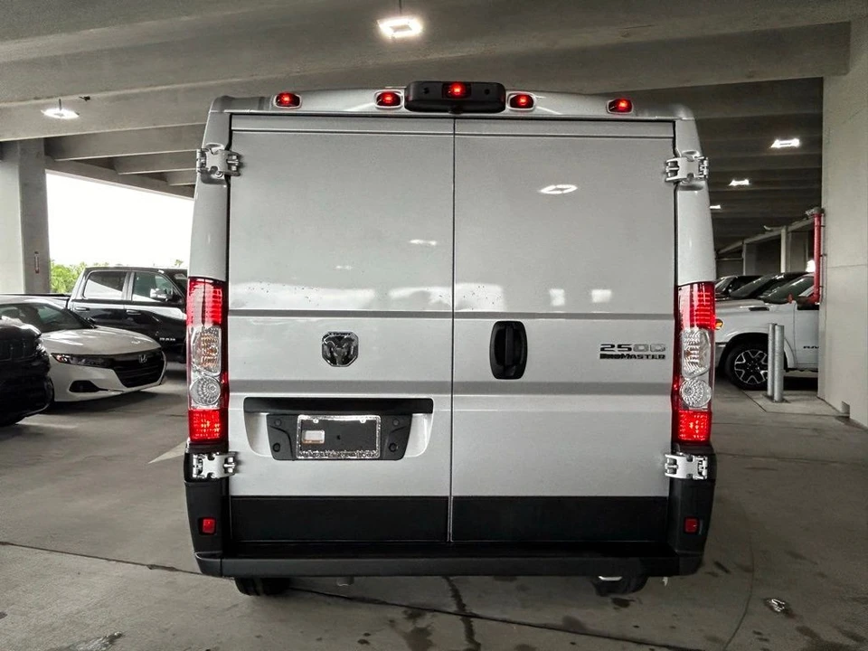 2025 Ram ProMaster - Image 5 of 21