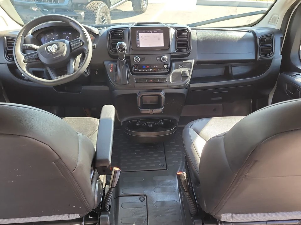 2025 Ram ProMaster - Image 12 of 21