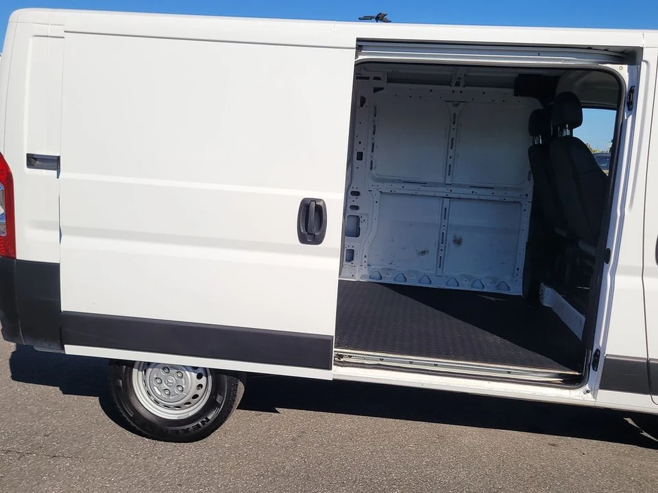 2025 Ram ProMaster - Image 10 of 21