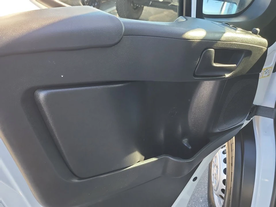2025 Ram ProMaster - Image 13 of 21