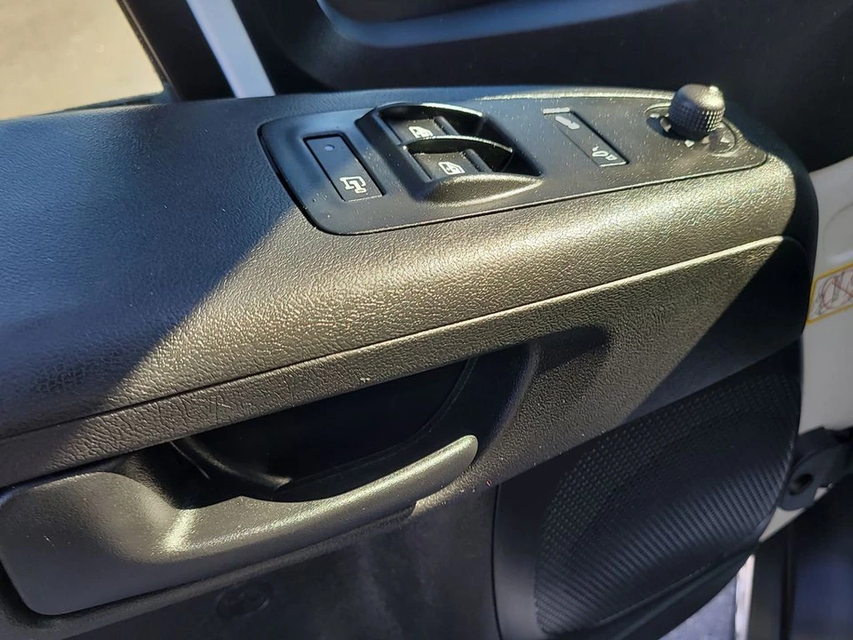 2025 Ram ProMaster - Image 14 of 21