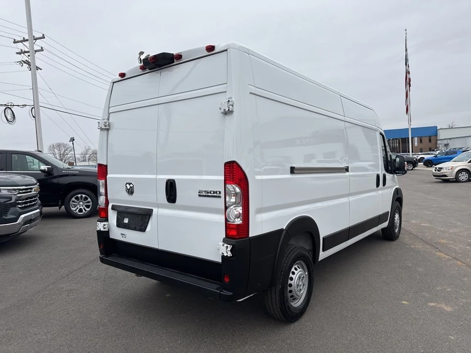 2025 Ram ProMaster - Image 5 of 12