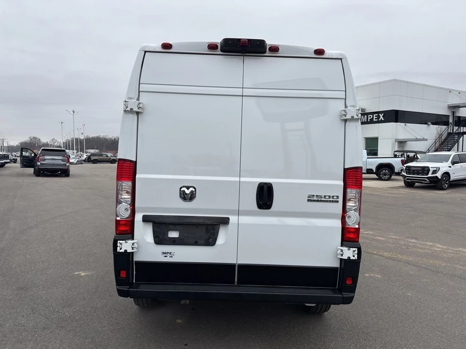 2025 Ram ProMaster - Image 4 of 12