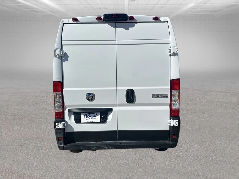 2025 Ram ProMaster - Image 9 of 12