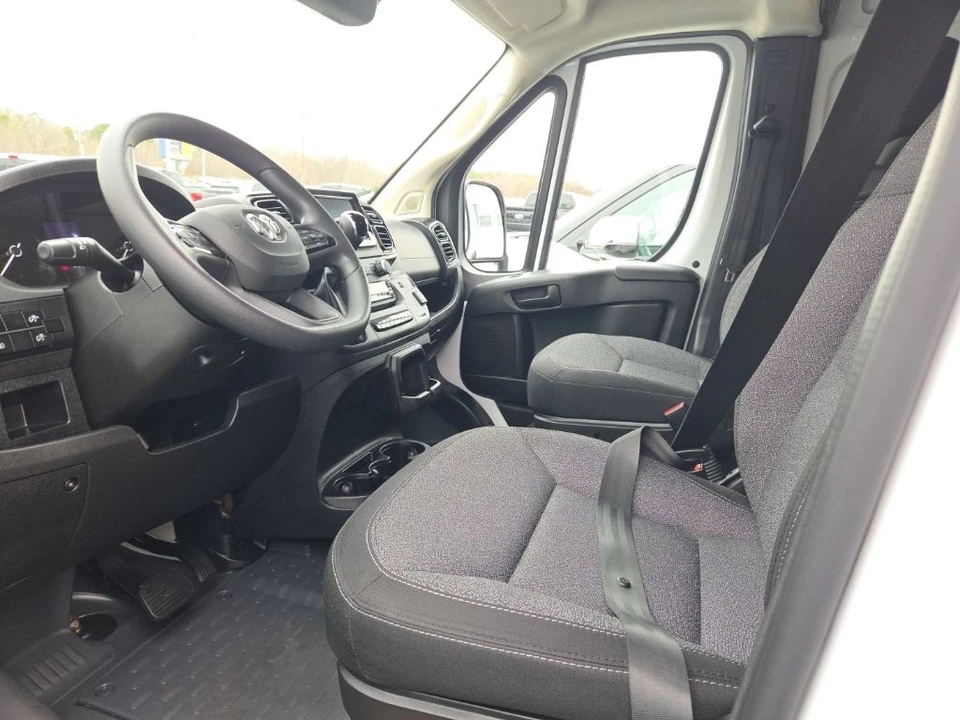 2025 Ram ProMaster - Image 3 of 4