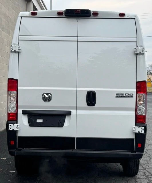 2025 Ram ProMaster - Image 10 of 12