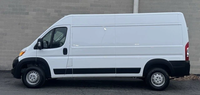 2025 Ram ProMaster - Image 3 of 12