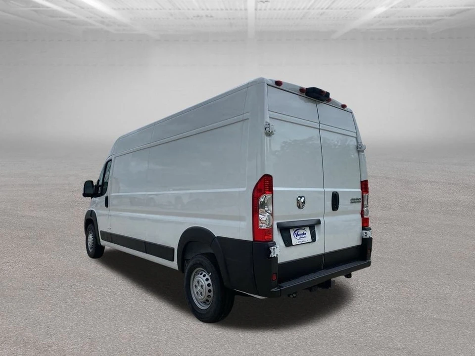 2025 Ram ProMaster - Image 8 of 12