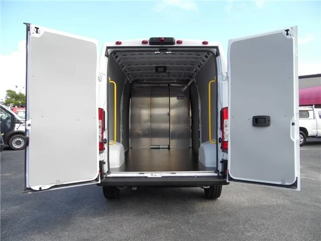 2025 Ram ProMaster - Image 8 of 21