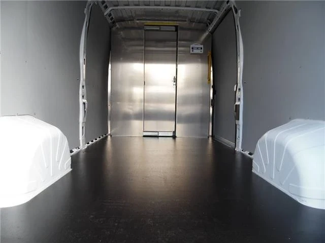 2025 Ram ProMaster - Image 11 of 21