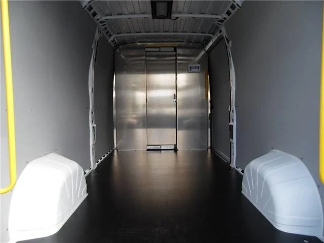 2025 Ram ProMaster - Image 9 of 21