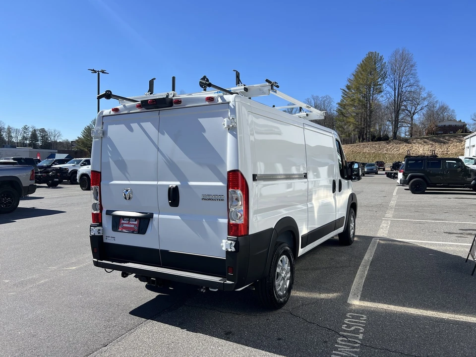 2025 Ram ProMaster - Image 3 of 29