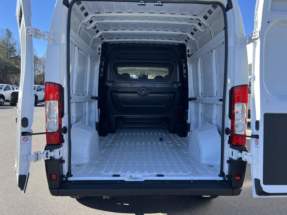2025 Ram ProMaster - Image 8 of 12