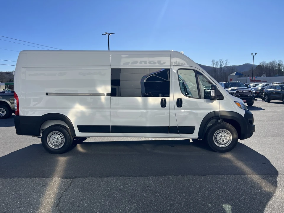 2025 Ram ProMaster - Image 4 of 12