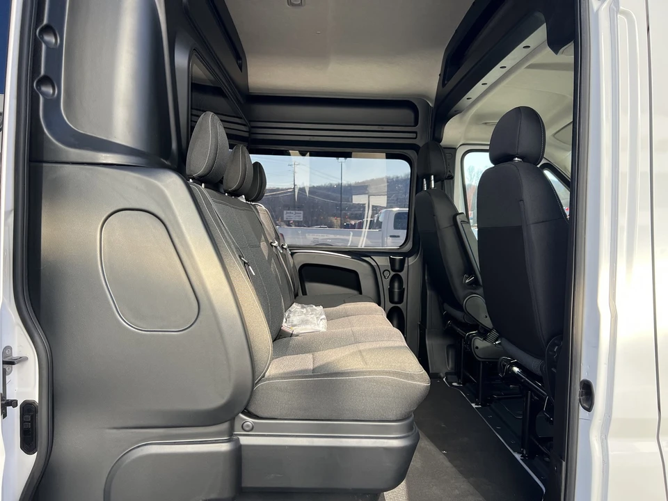 2025 Ram ProMaster - Image 9 of 12