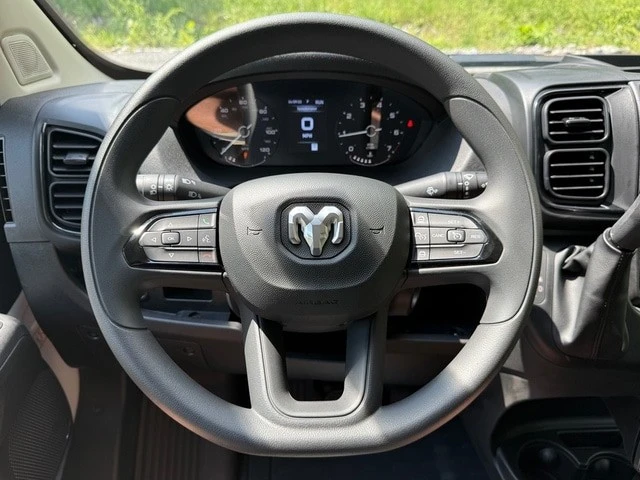 2025 Ram ProMaster - Image 18 of 21