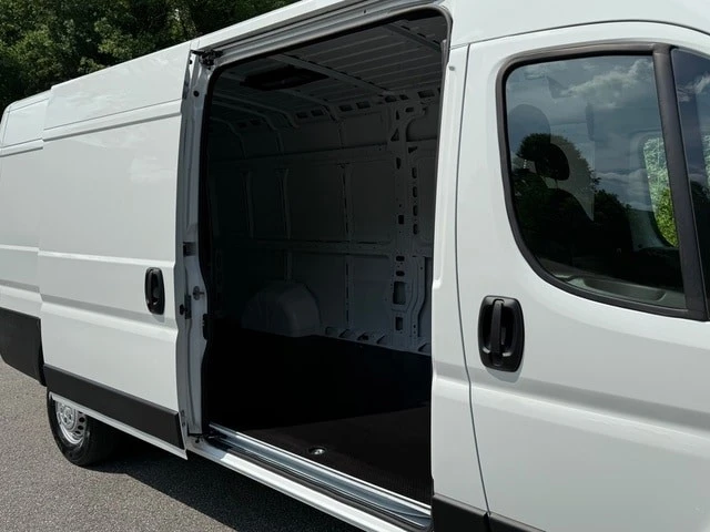 2025 Ram ProMaster - Image 8 of 21