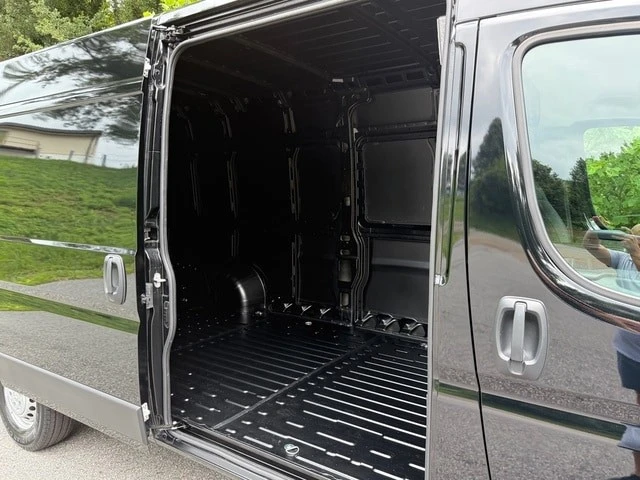 2025 Ram ProMaster - Image 7 of 21