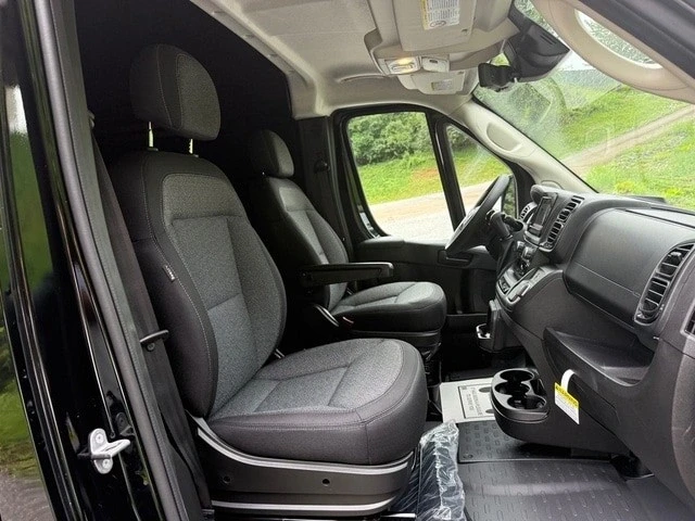 2025 Ram ProMaster - Image 16 of 21