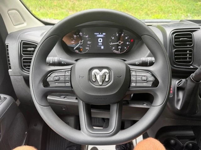 2025 Ram ProMaster - Image 17 of 21