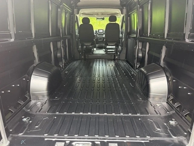2025 Ram ProMaster - Image 15 of 21