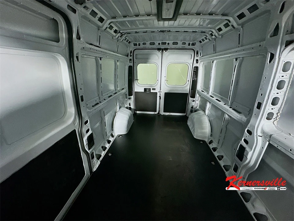 2025 Ram ProMaster - Image 10 of 12