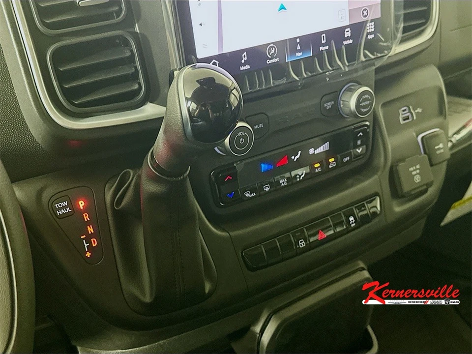 2025 Ram ProMaster - Image 12 of 21