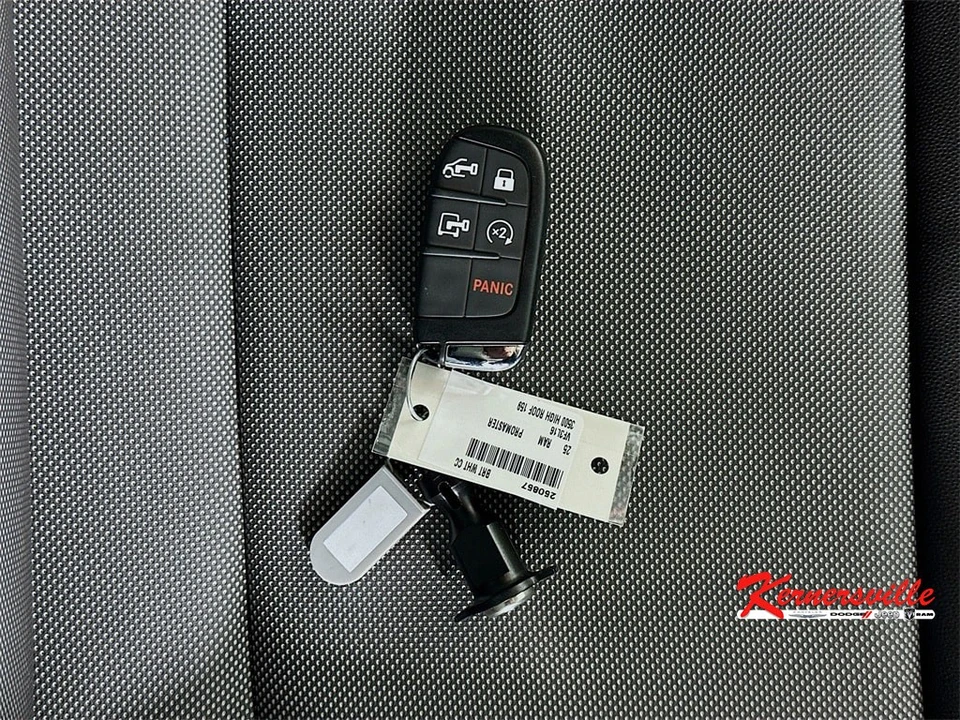 2025 Ram ProMaster - Image 21 of 21